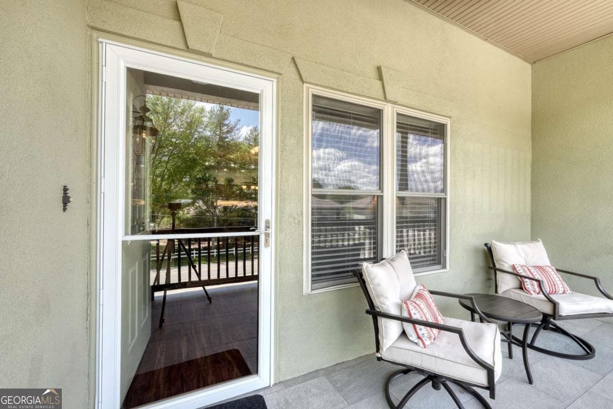 2 bedroom, 2 bathroom condominium for sale at 1647E Lakeview Drive, Young Harris, GA 30582 — photo 8
