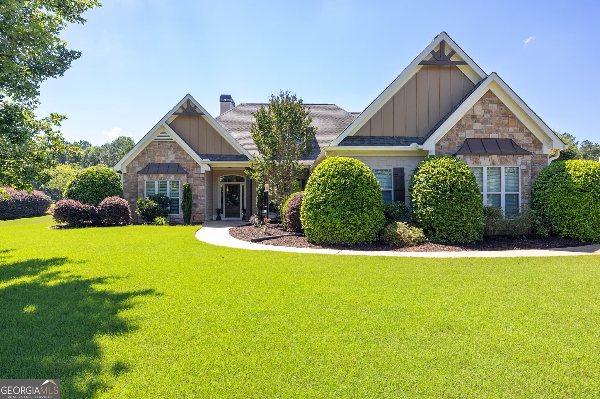4 bedroom, 3.5 bathroom, 3,207 sq ft single family residence sold at 134 Beaumont Farms Drive, Sharpsburg, GA 30277