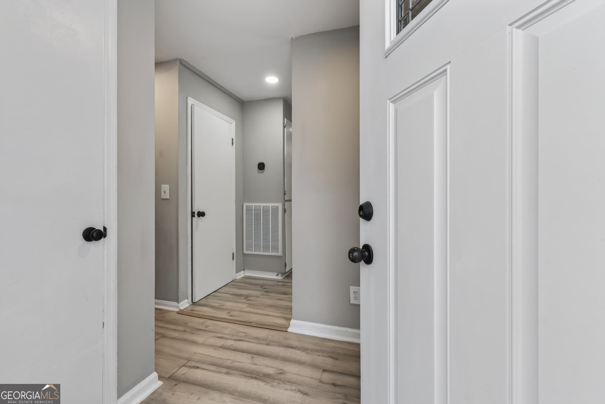 4 bedroom, 3 bathroom, 2,136 sq ft single family residence for sale at 555 Glencove Drive, Macon, GA 31210 — photo 5