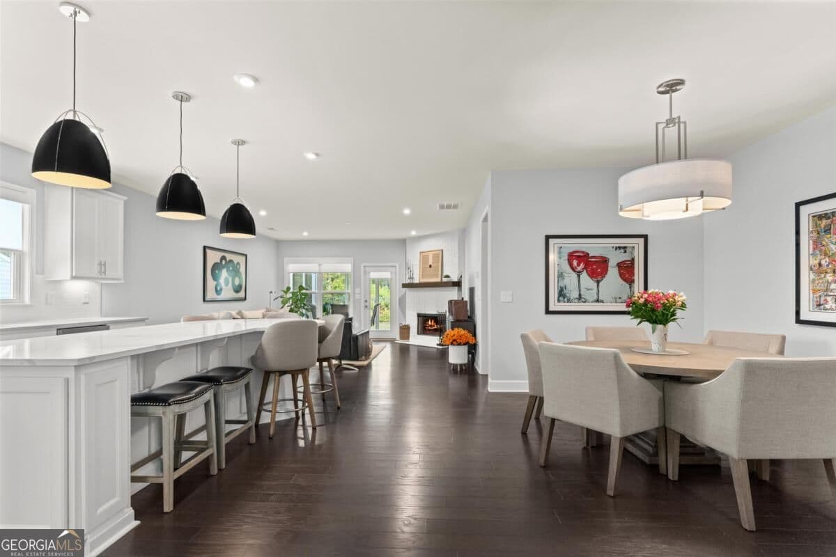 3 bedroom, 2 bathroom, 2,096 sq ft single family residence for sale at 1020 Southwood Way, Greensboro, GA 30642 — photo 4