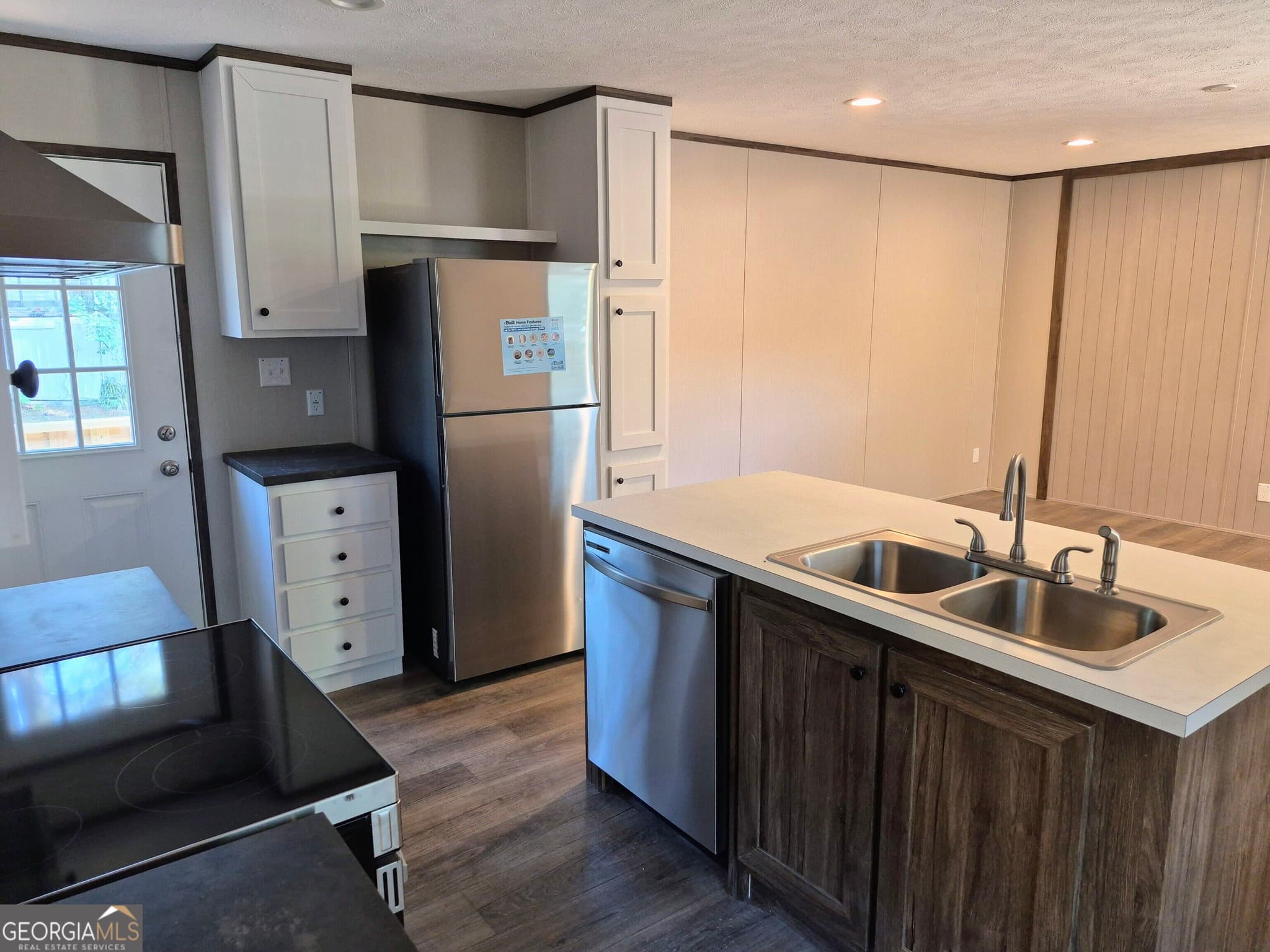 3 bedroom, 2 bathroom manufactured home,single family residence for rent at 36 Poole Circle 36, Ellenwood, GA 30294 for $1,395 a month — photo 3