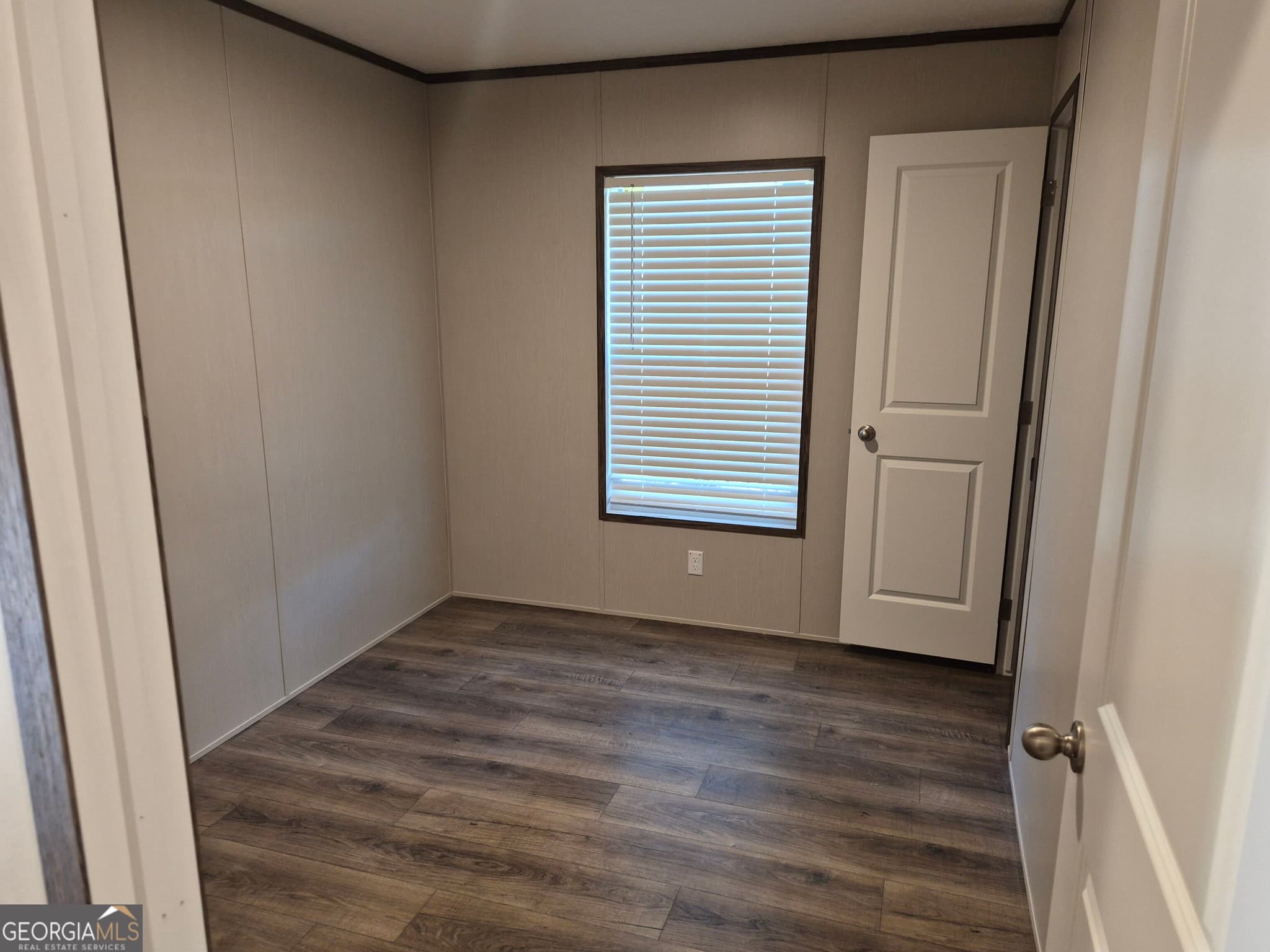 3 bedroom, 2 bathroom manufactured home,single family residence for rent at 36 Poole Circle 36, Ellenwood, GA 30294 for $1,395 a month — photo 5