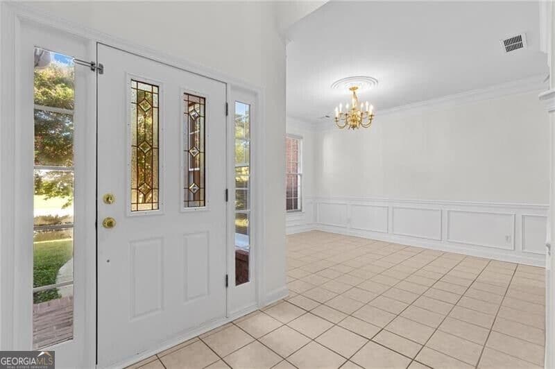 3 bedroom, 2.5 bathroom, 2,530 sq ft single family residence for rent at 235 Arbor Creek Way, Roswell, GA 30076 for $3,495 a month — photo 4