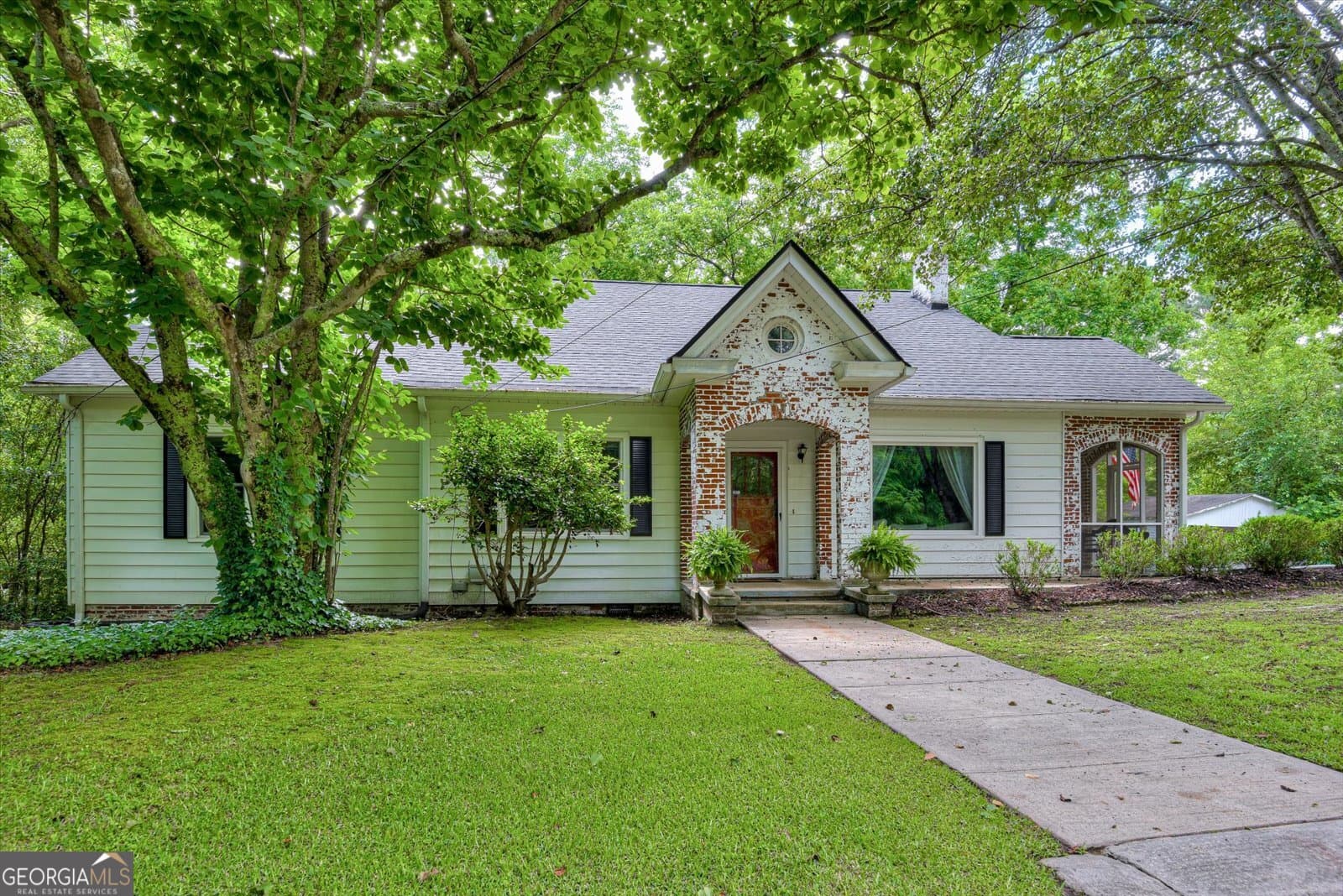 403 Buncombe Street, Edgefield, SC 29824 — most recent listing photo
