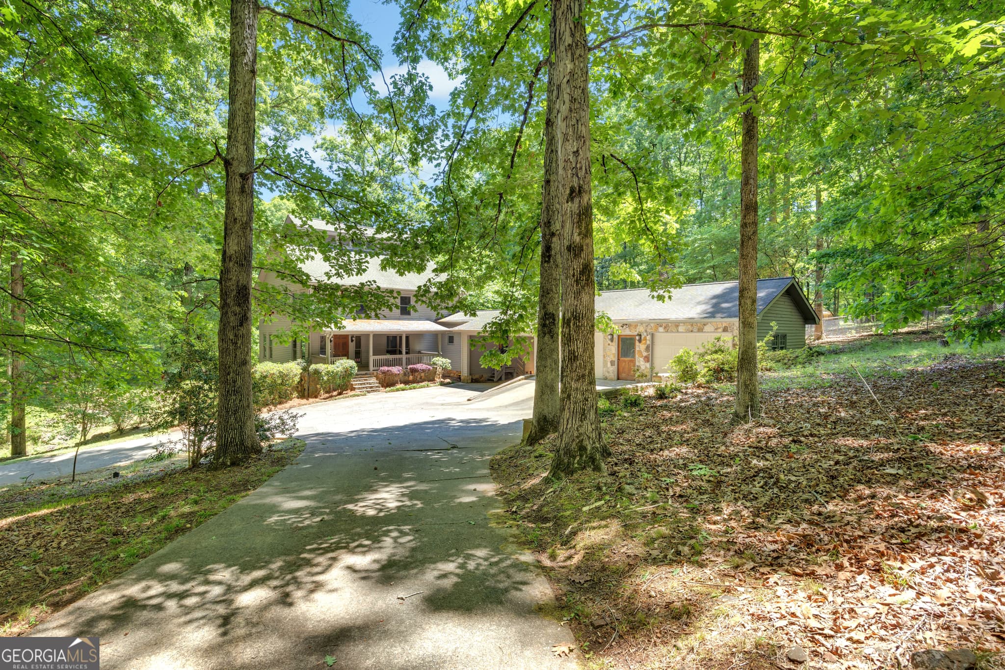 4 bedroom, 3.5 bathroom, 4,322 sq ft single family residence for sale at 400 River Cove Road, Social Circle, GA 30025 — photo 8