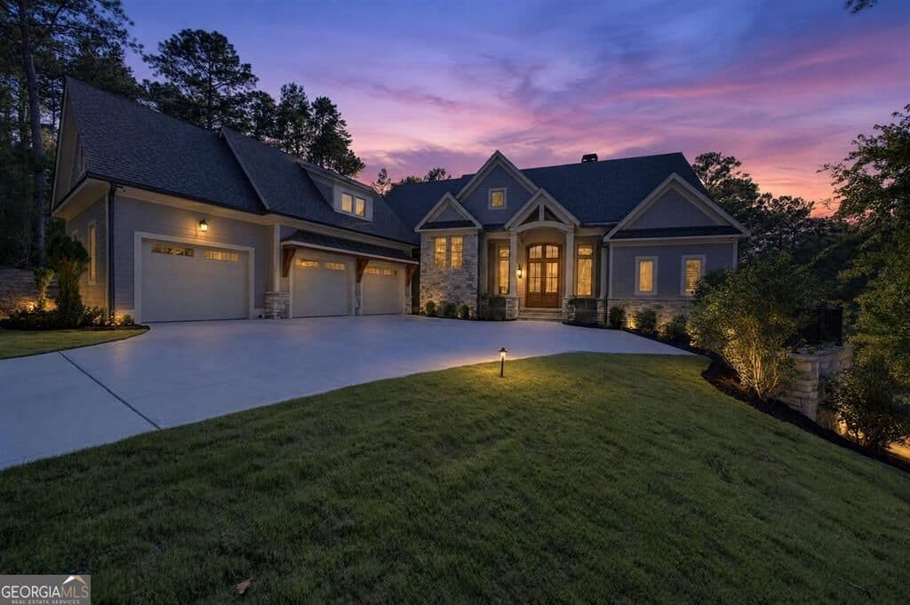 6 bedroom, 6.5 bathroom, 5,665 sq ft single family residence for sale at 1100 Fox Bend, Greensboro, GA 30642