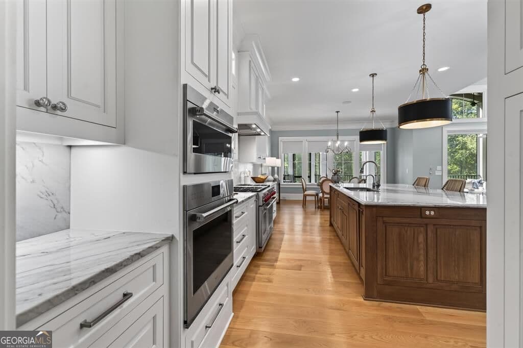 6 bedroom, 6.5 bathroom, 5,665 sq ft single family residence for sale at 1100 Fox Bend, Greensboro, GA 30642 — photo 9