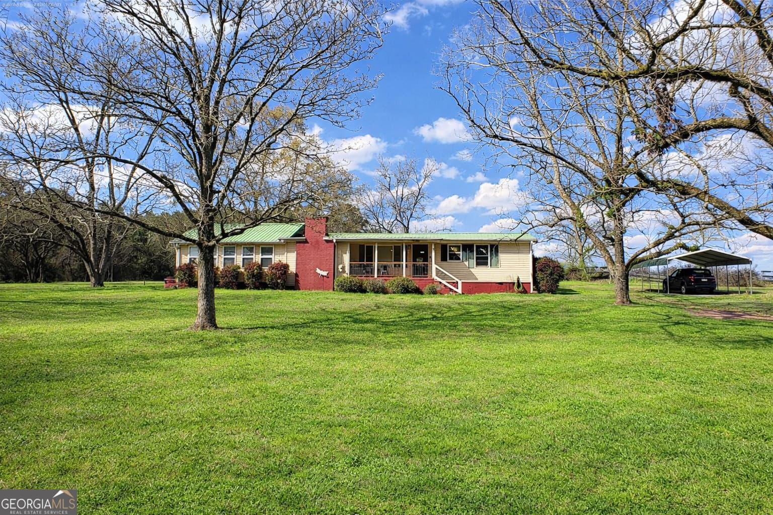 2 bedroom, 1 bathroom, 1,724 sq ft single family residence for sale at 807 Triune Mill Road, Thomaston, GA 30286 — photo 2