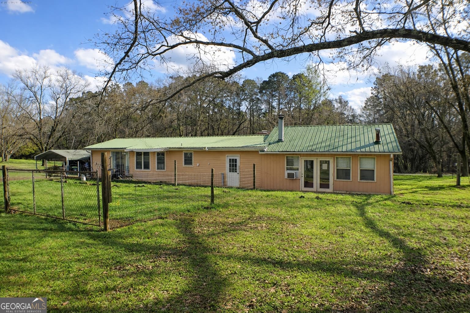2 bedroom, 1 bathroom, 1,724 sq ft single family residence for sale at 807 Triune Mill Road, Thomaston, GA 30286 — photo 6