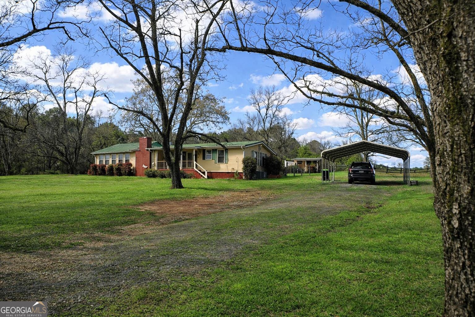 2 bedroom, 1 bathroom, 1,724 sq ft single family residence for sale at 807 Triune Mill Road, Thomaston, GA 30286 — photo 4