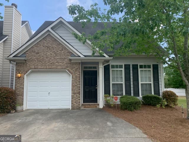 3 bedroom, 2.5 bathroom, 1,804 sq ft loft,townhouse for rent at 9592 Lakeview Circle, Union City, GA 30291 for $1,850 a month — photo 1 of 1