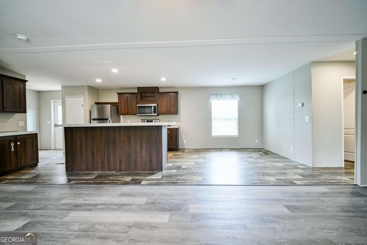 3 bedroom, 2 bathroom, 1,344 sq ft single family residence for sale at 159 Alexander Ray Road, Canon, GA 30520 — photo 4
