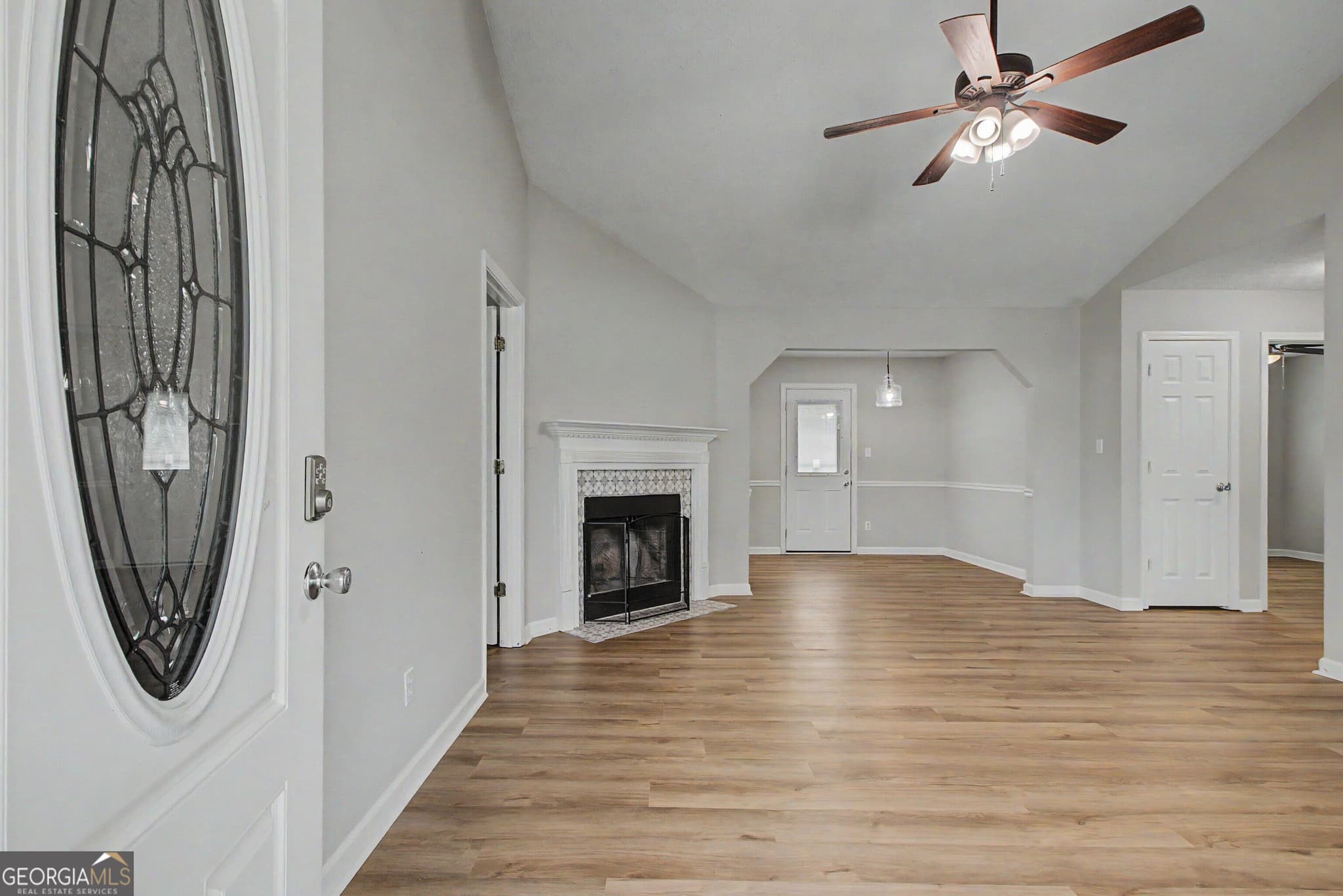 3 bedroom, 2 bathroom, 1,144 sq ft single family residence for sale at 32 Oak Street, Newnan, GA 30263 — photo 8