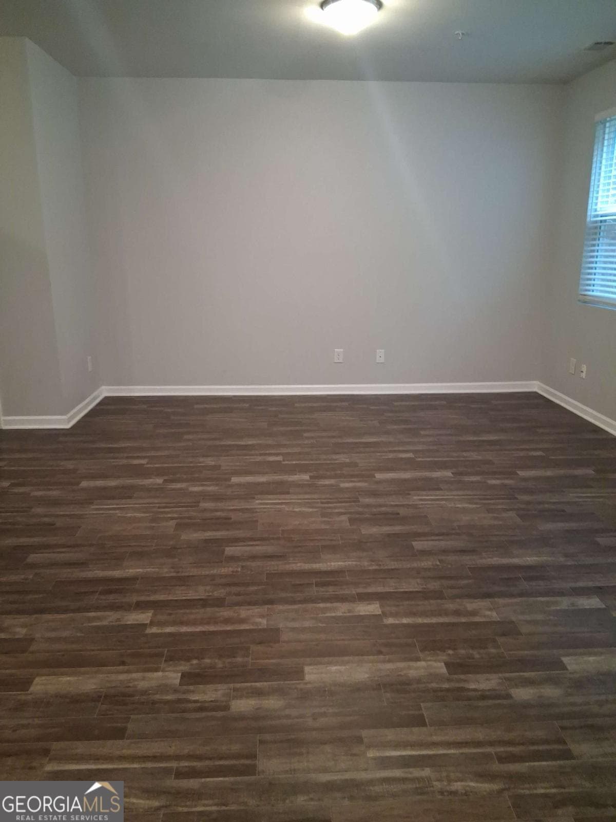 3 bedroom, 2.5 bathroom, 1,589 sq ft townhouse for sale at 1990 E Millstream Hollow, Conyers, GA 30012 — photo 4