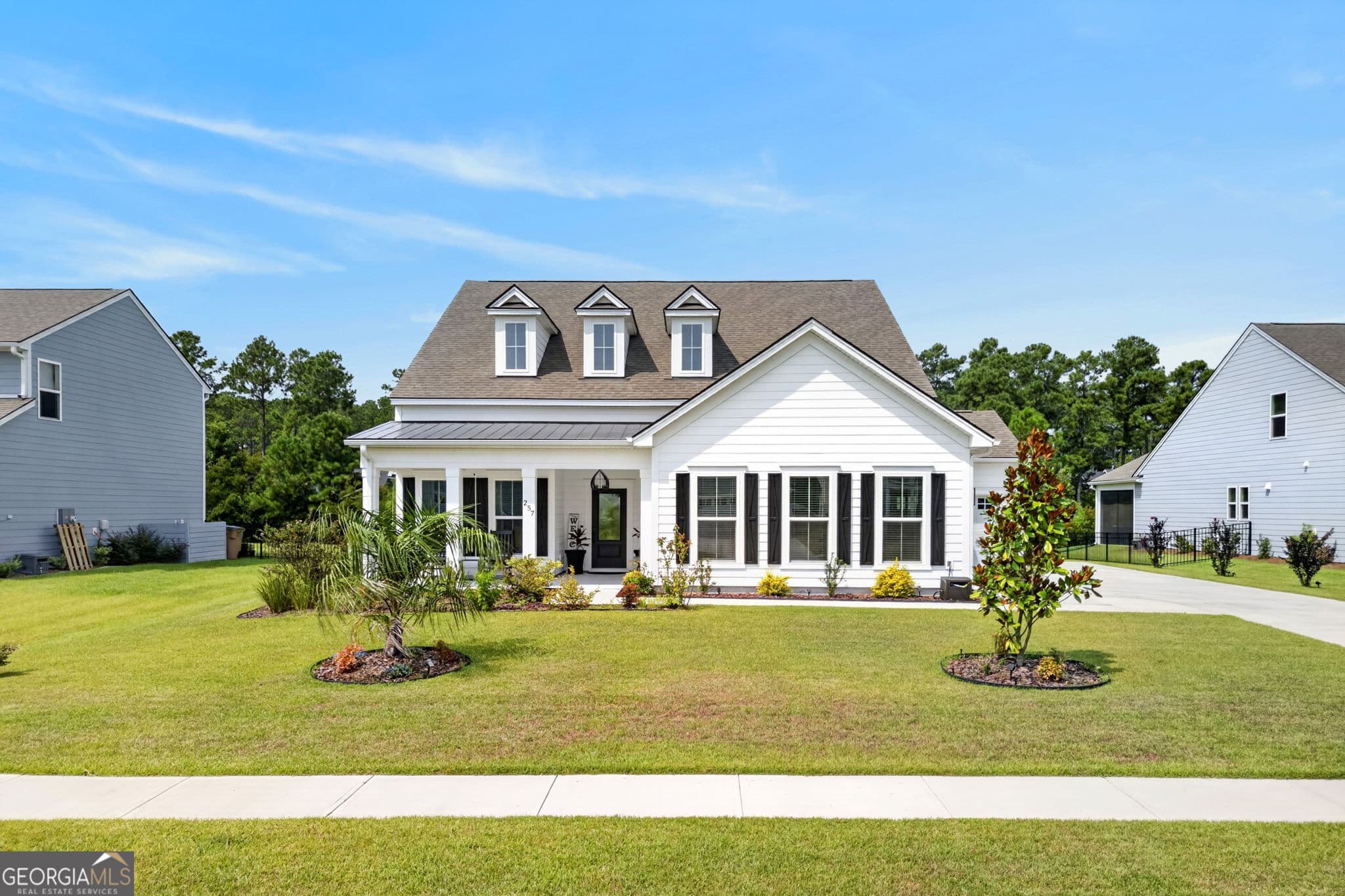 4 bedroom, 3 bathroom, 2,799 sq ft single family residence for sale at 257 Heron Creek Drive, Richmond Hill, GA 31324 — photo 7