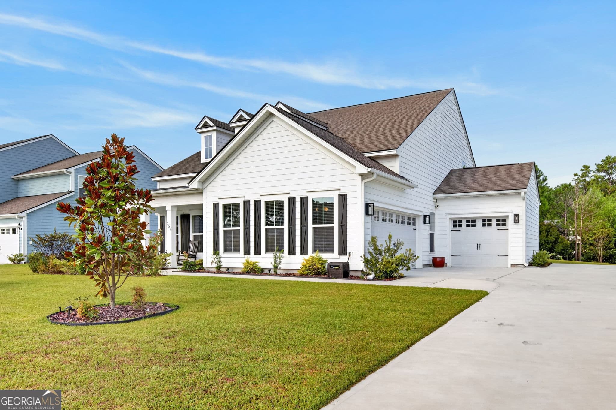 4 bedroom, 3 bathroom, 2,799 sq ft single family residence for sale at 257 Heron Creek Drive, Richmond Hill, GA 31324 — photo 4