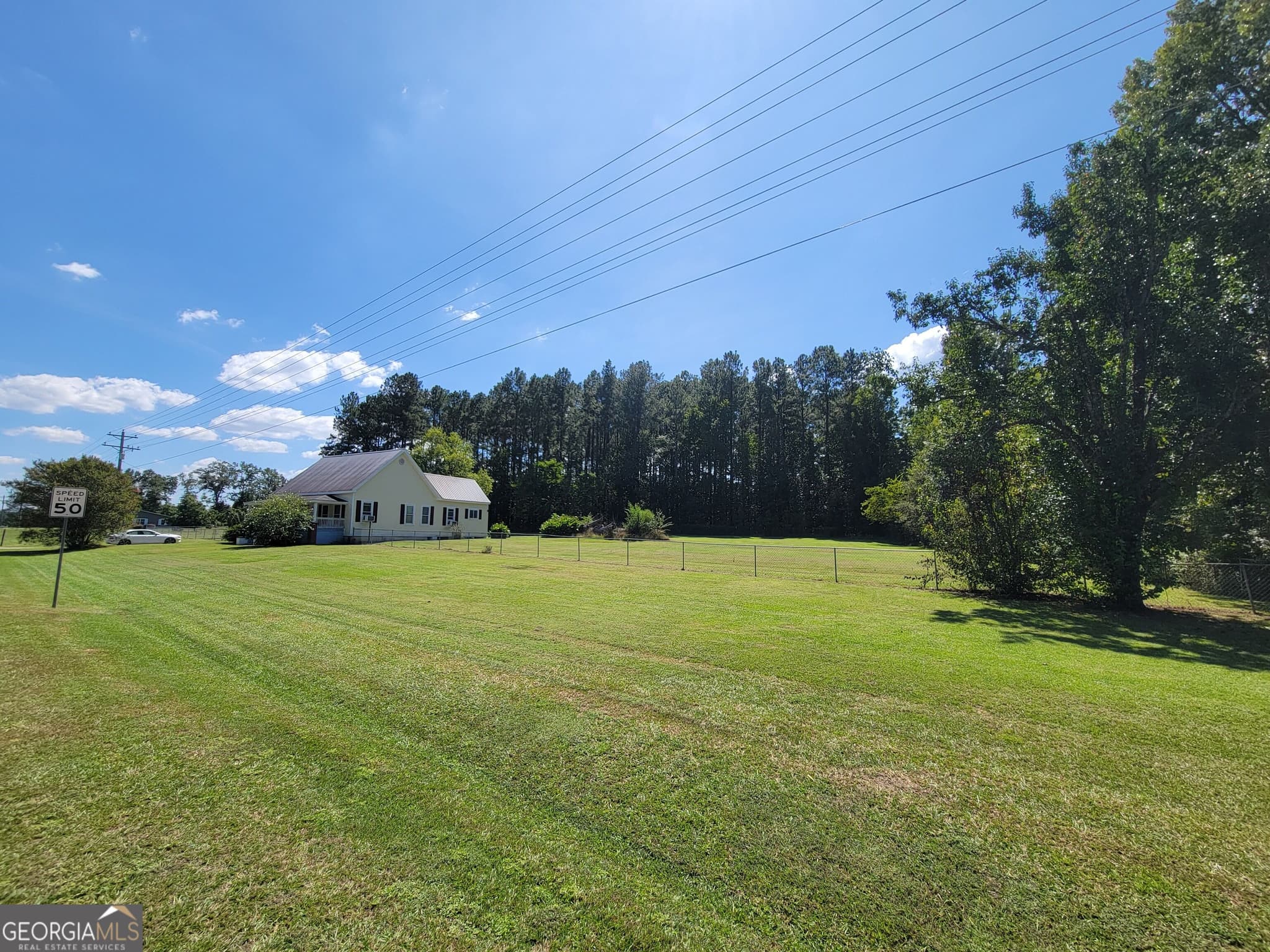 2 bedroom, 2 bathroom, 1,568 sq ft single family residence under contract at 2753 Waynesboro Highway, Sylvania, GA 30467 — photo 7