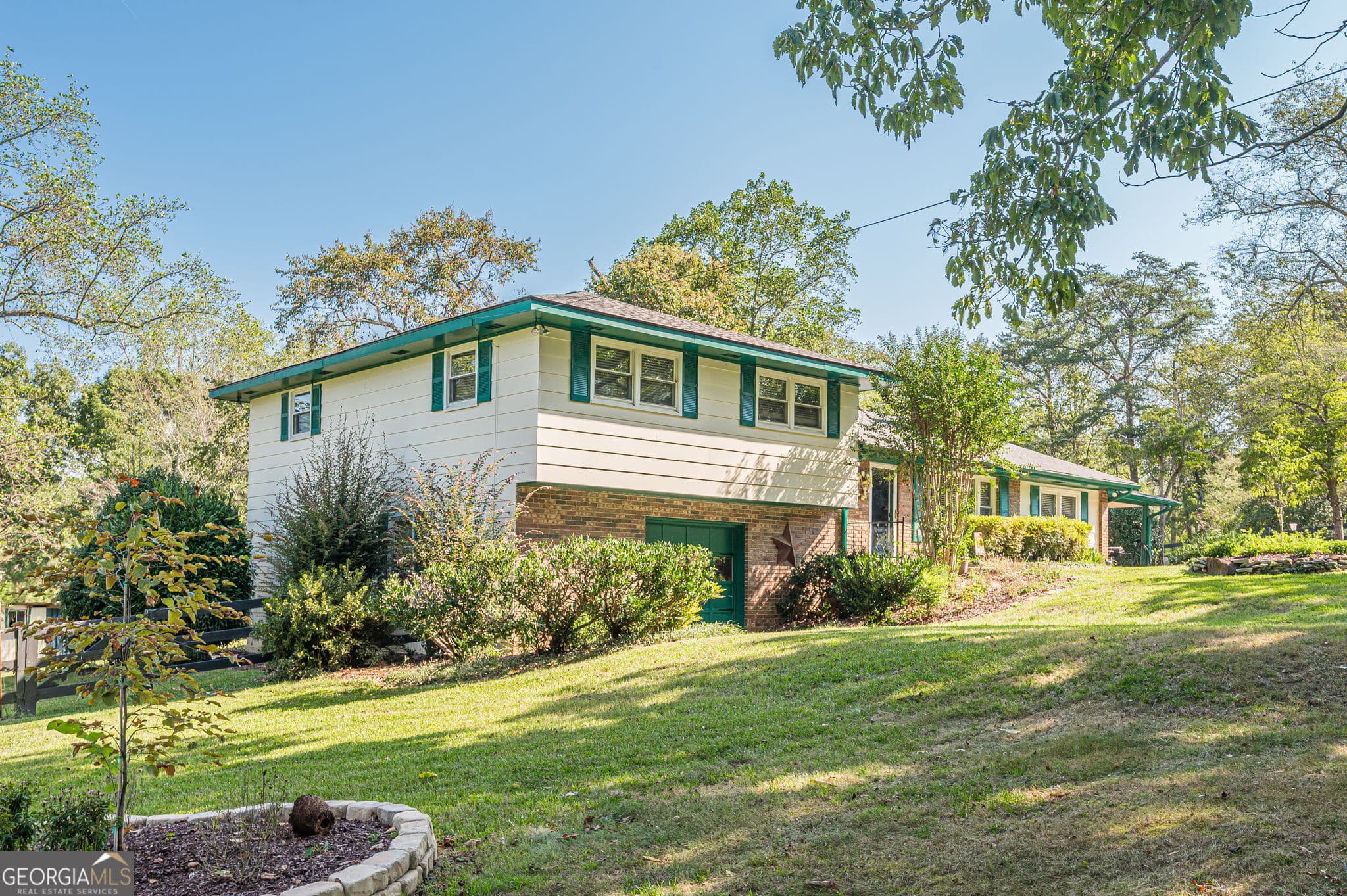 3 bedroom, 2 bathroom, 2,996 sq ft single family residence for sale at 1276 Howell, Ball Ground, GA 30107 — photo 4