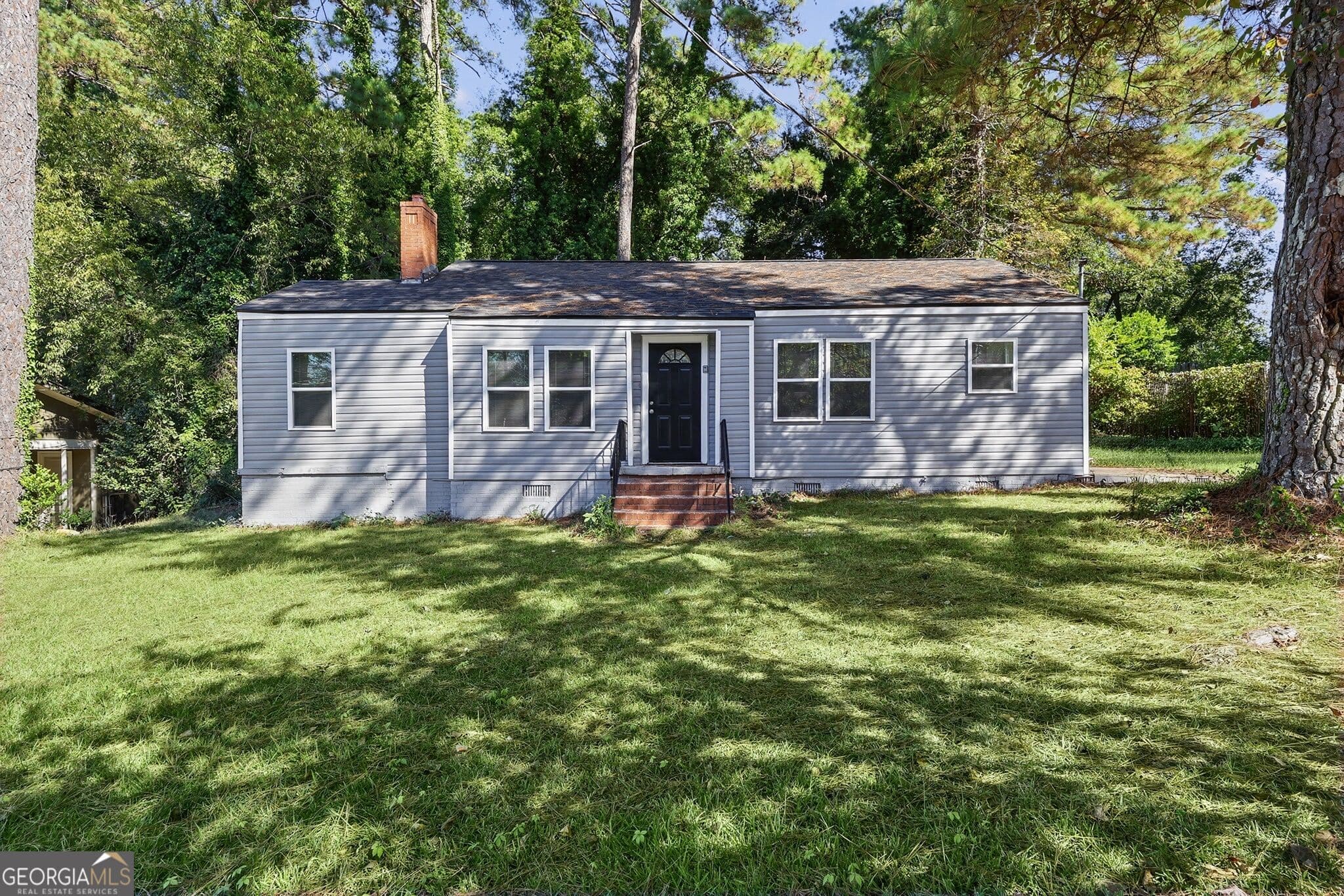 3 bedroom, 1 bathroom, 1,032 sq ft single family residence for rent at 4369 Azalea Drive, Macon, GA 31210 for $1,349 a month