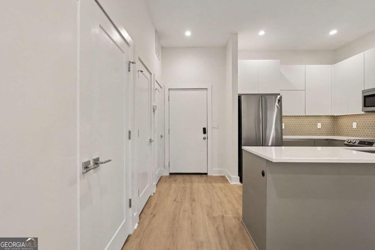 2 bedroom, 2 bathroom, 1,150 sq ft condominium for sale at 1155 Custer Avenue 110, Atlanta, GA 30316 — photo 6