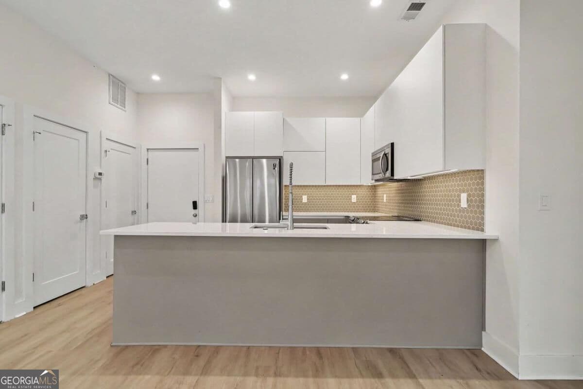 2 bedroom, 2 bathroom, 1,150 sq ft condominium for sale at 1155 Custer Avenue 110, Atlanta, GA 30316 — photo 7