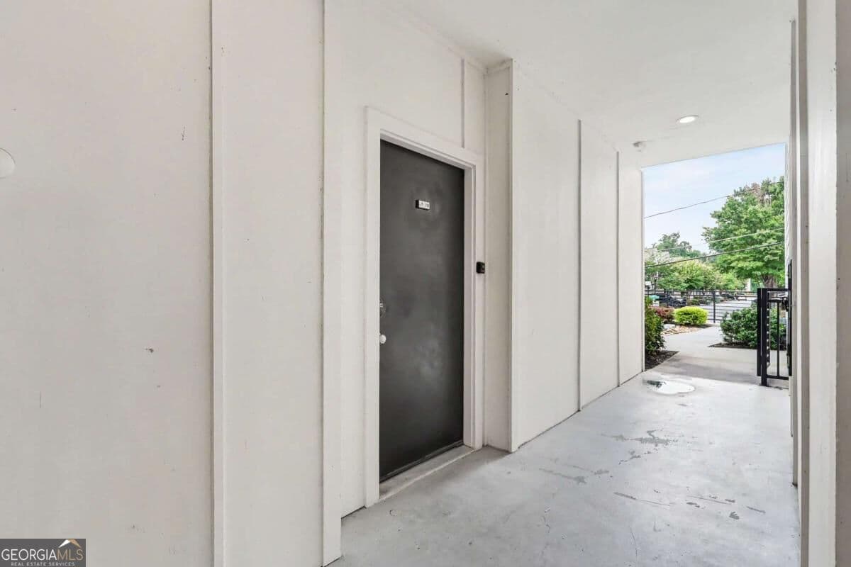 2 bedroom, 2 bathroom, 1,150 sq ft condominium for sale at 1155 Custer Avenue 110, Atlanta, GA 30316 — photo 5
