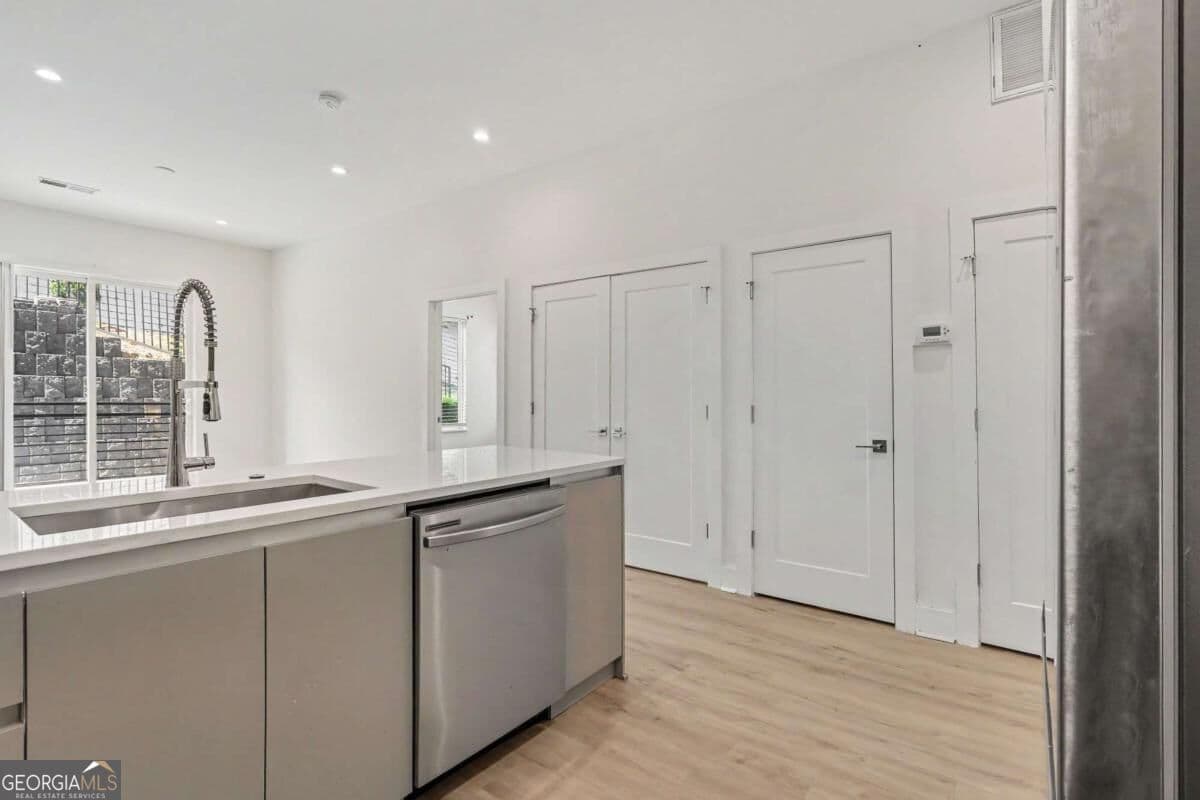 2 bedroom, 2 bathroom, 1,150 sq ft condominium for sale at 1155 Custer Avenue 110, Atlanta, GA 30316 — photo 10