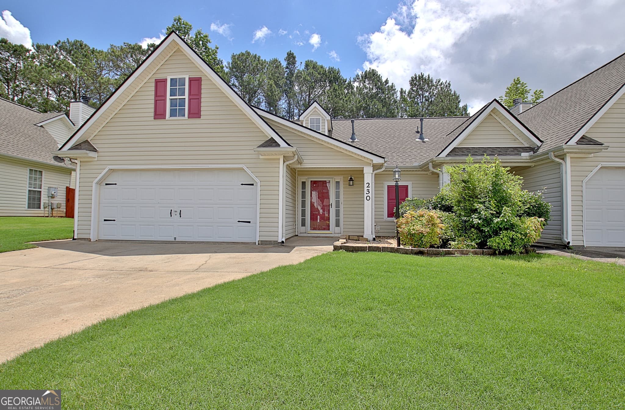 2 bedroom, 2 bathroom, 1,365 sq ft single family residence sold at 230 Courtyard Drive, Newnan, GA 30265