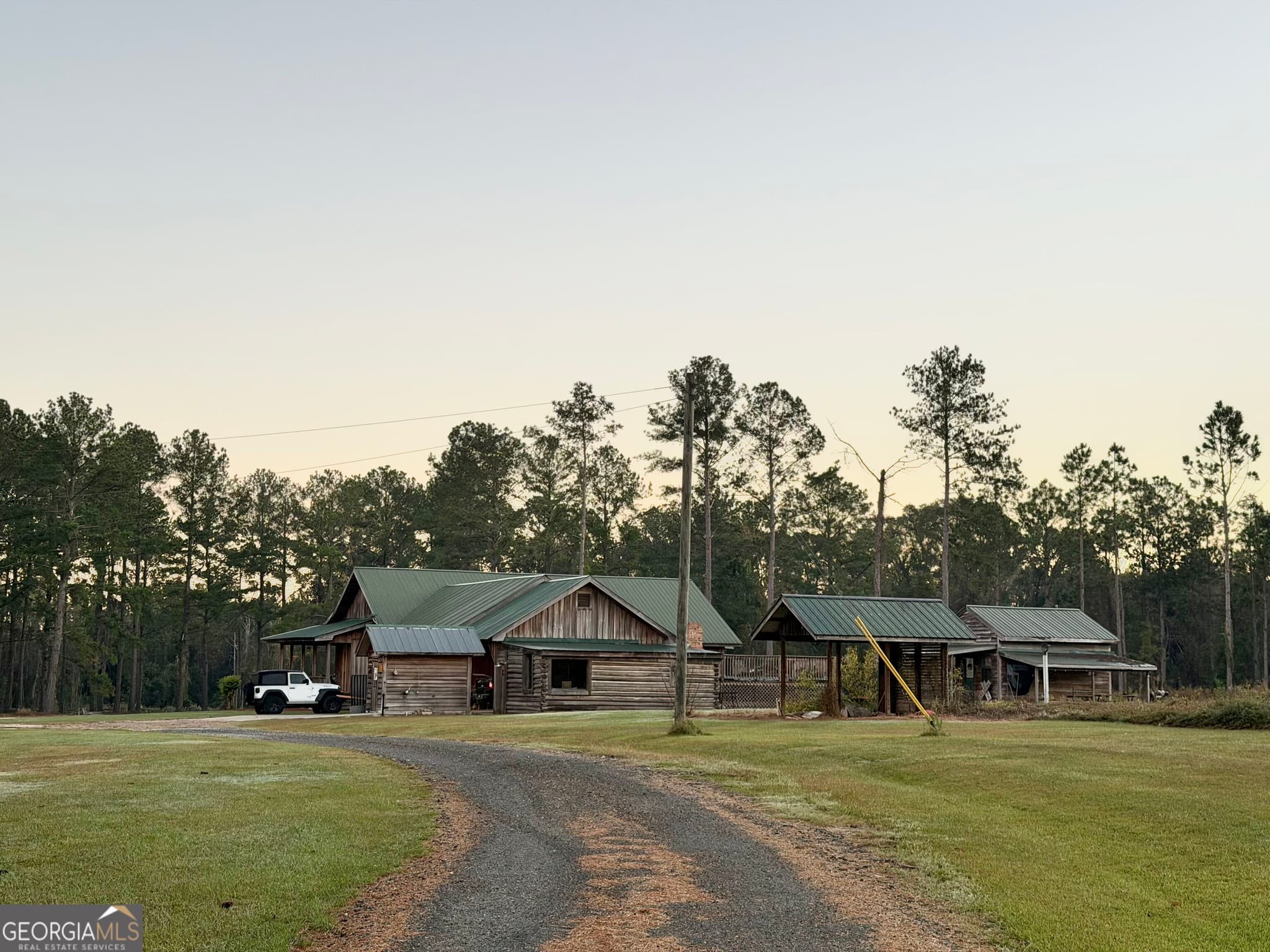 3 bedroom, 2.5 bathroom, 2,576 sq ft single family residence for sale at 83 Erick Road, Alamo, GA 30411 — photo 4