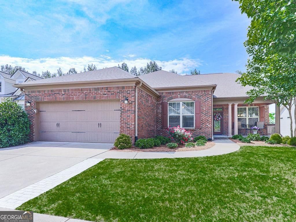 4 bedroom, 3 bathroom, 5,247 sq ft single family residence for sale at 210 Aster Court, Canton, GA 30114 — photo 2