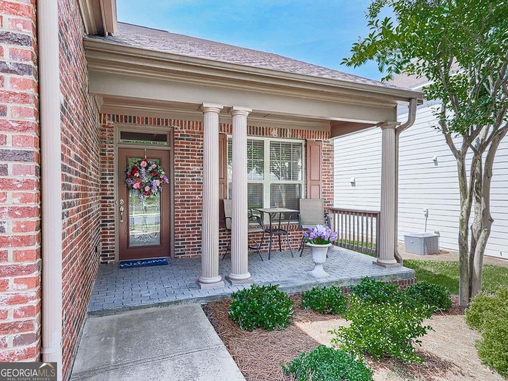 4 bedroom, 3 bathroom, 5,247 sq ft single family residence for sale at 210 Aster Court, Canton, GA 30114 — photo 7