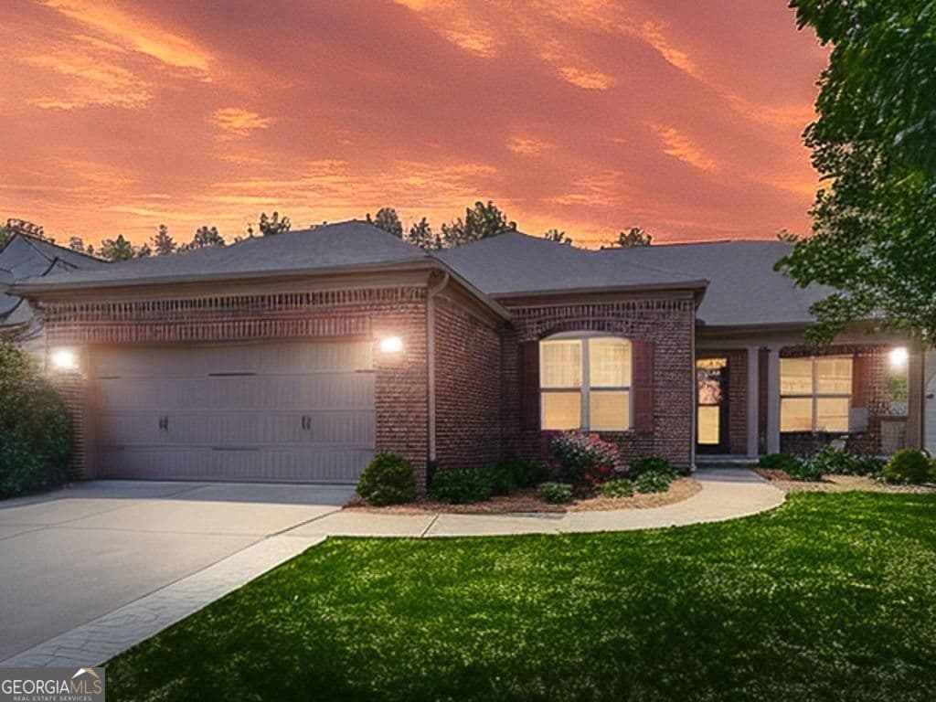 4 bedroom, 3 bathroom, 5,247 sq ft single family residence for sale at 210 Aster Court, Canton, GA 30114 — photo 5