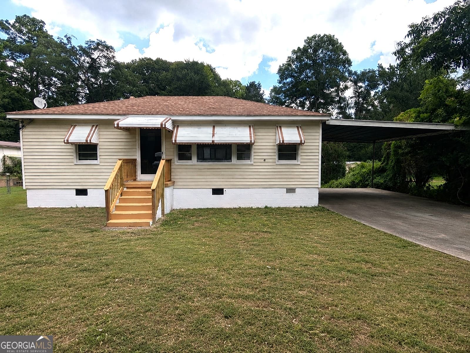 3 bedroom, 2 bathroom, 1,464 sq ft single family residence for rent at 218 Wallis Street, Jonesboro, GA 30236 for $1,480 a month