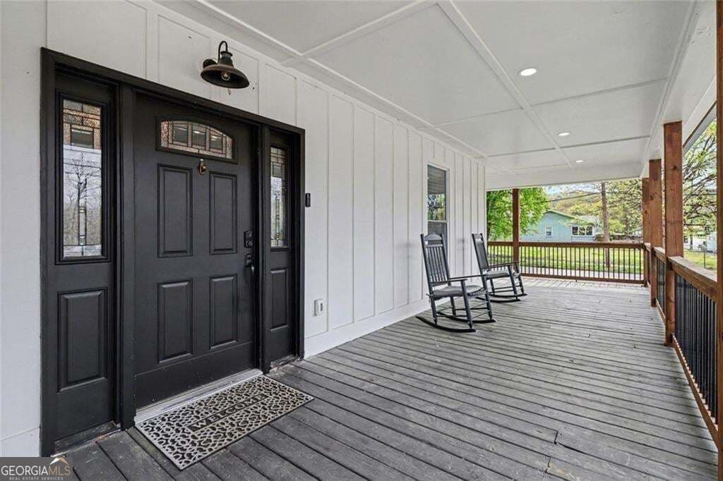 5 bedroom, 3 bathroom, 2,585 sq ft single family residence for sale at 417 Pennington Avenue, Rome, GA 30161 — photo 3