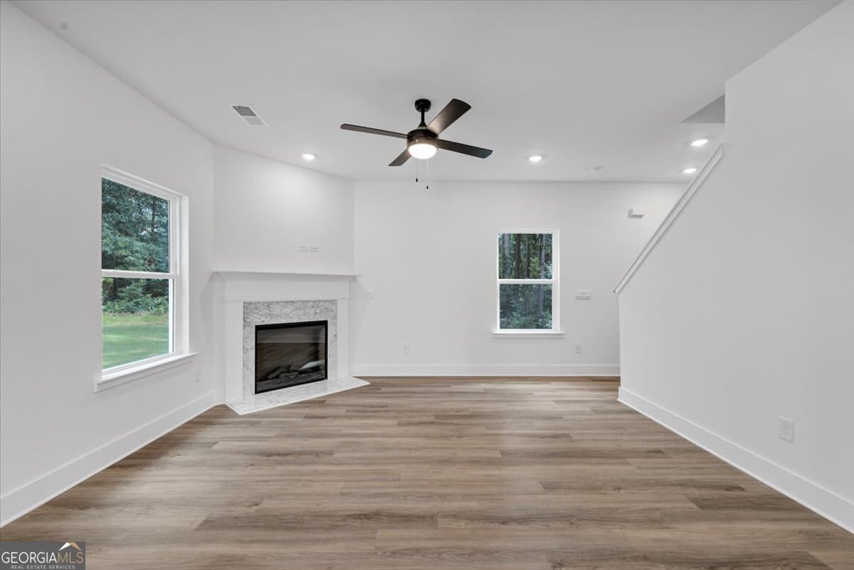 3 bedroom, 2.5 bathroom, 1,643 sq ft single family residence for sale at 146 Chaucer Lane LOT 74, Carrollton, GA 30117 — photo 6