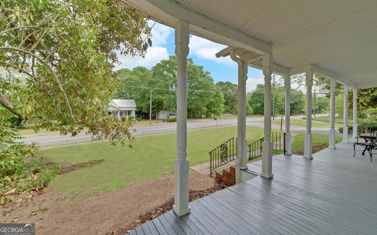 5 bedroom, 3 bathroom, 3,760 sq ft single family residence for sale at 252 Benson Street, Hartwell, GA 30643 — photo 6