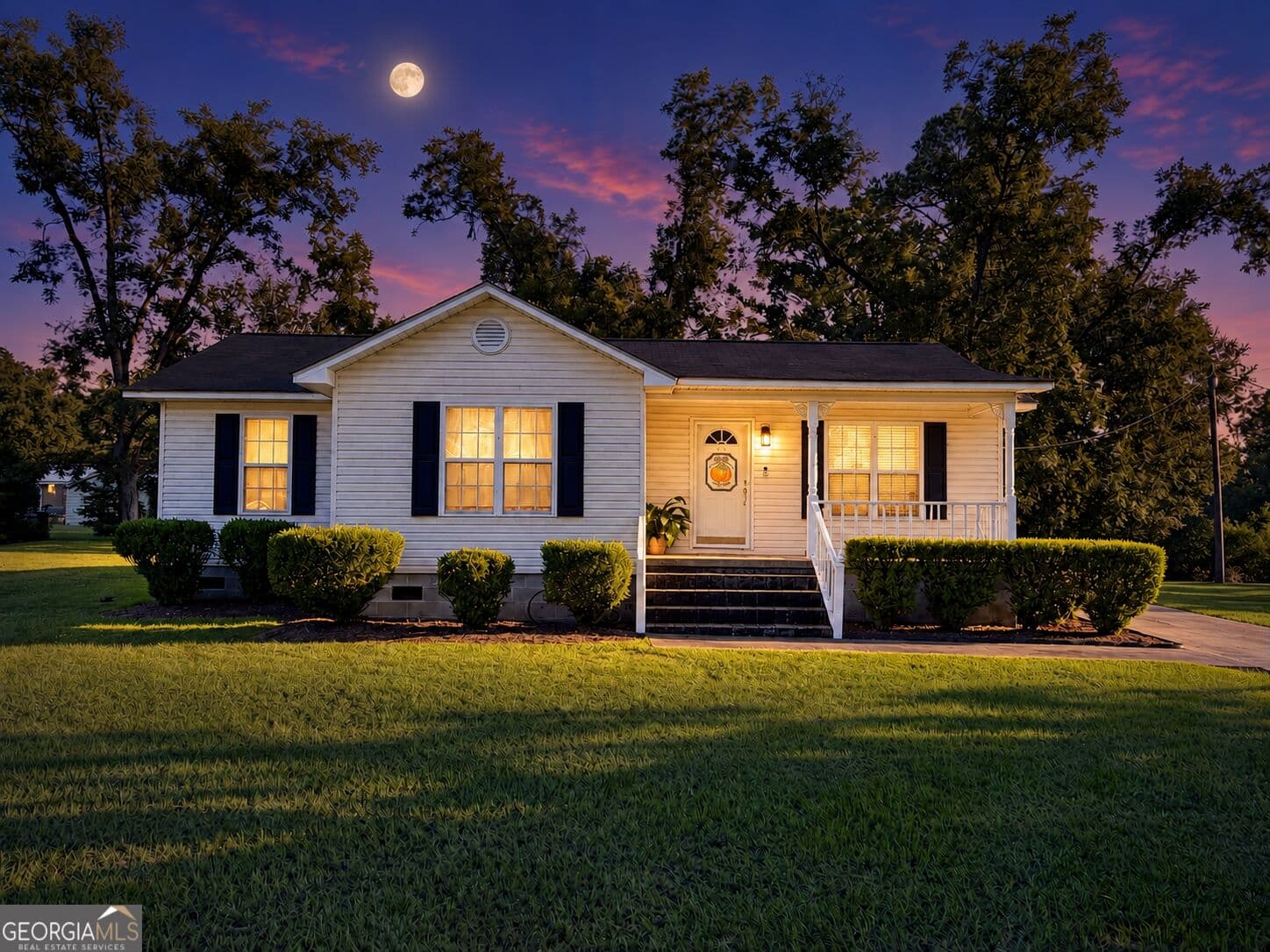 3 bedroom, 2 bathroom, 1,146 sq ft single family residence for sale at 224 North Avenue, Adrian, GA 31002 — photo 2