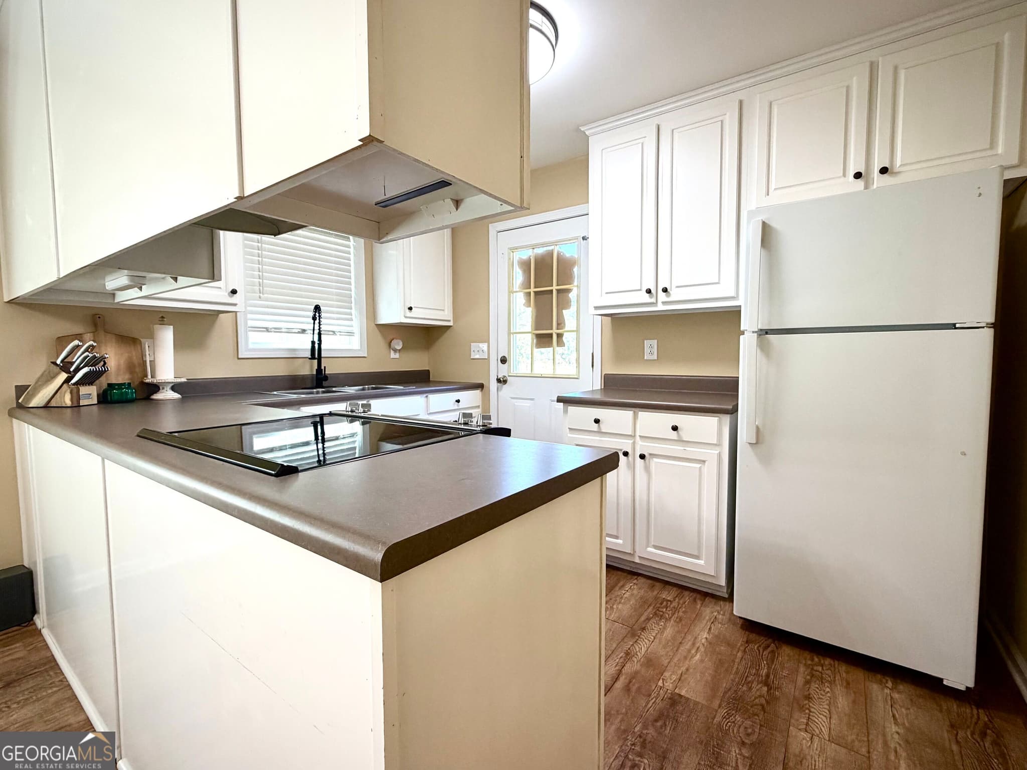 3 bedroom, 2 bathroom, 1,146 sq ft single family residence for sale at 224 North Avenue, Adrian, GA 31002 — photo 6