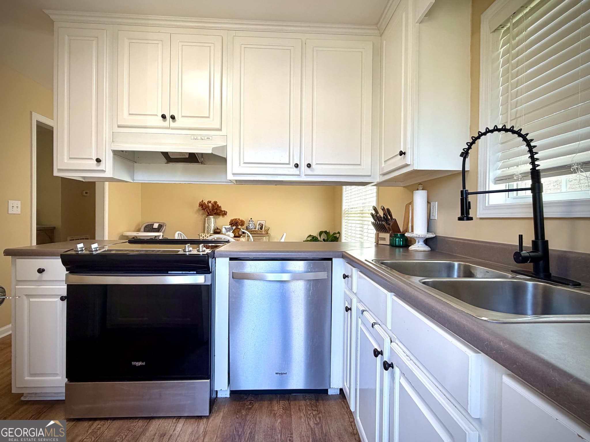 3 bedroom, 2 bathroom, 1,146 sq ft single family residence for sale at 224 North Avenue, Adrian, GA 31002 — photo 5