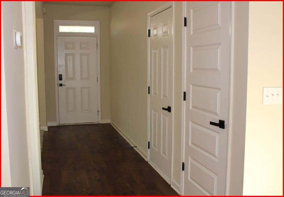 4 bedroom, 2.5 bathroom, 2,400 sq ft single family residence for rent at 1933 Roxey Lane, Winder, GA 30680 for $2,350 a month — photo 9