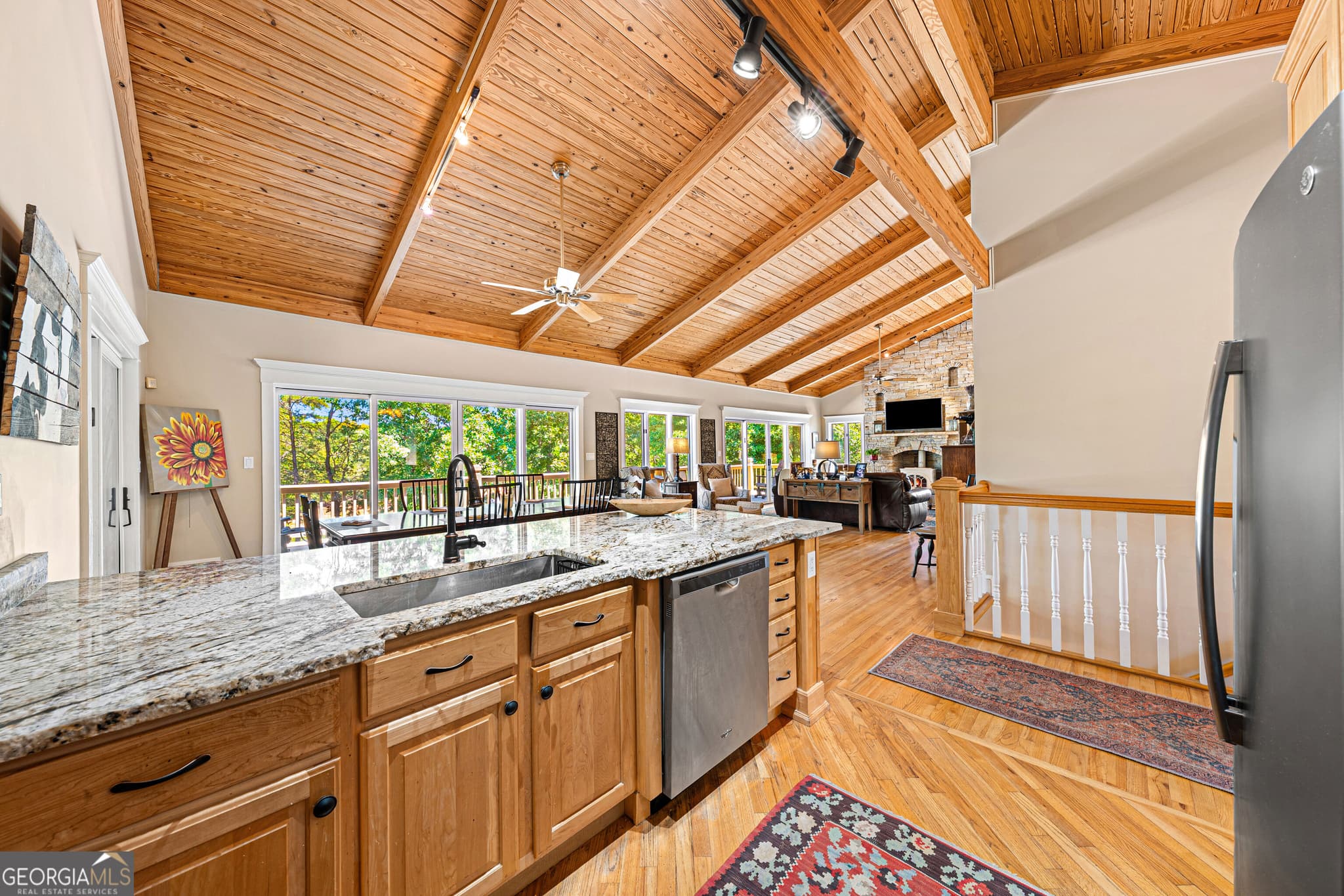 3 bedroom, 2.5 bathroom, 3,060 sq ft single family residence for sale at 32 Songbird Lane, Hartwell, GA 30643 — photo 9