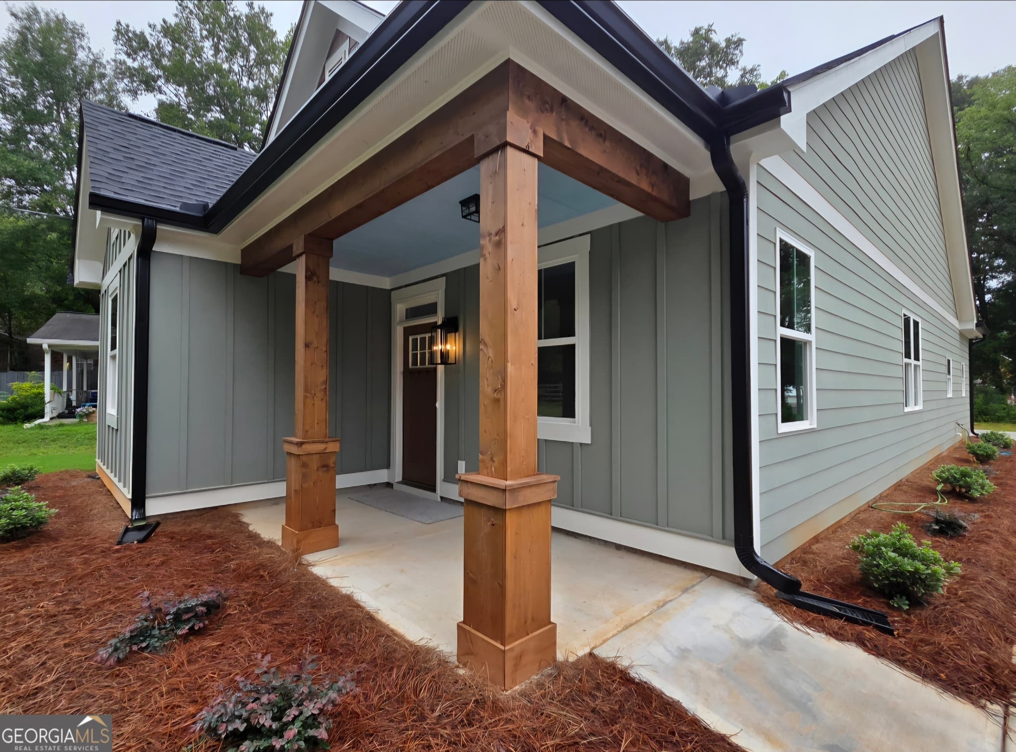 3 bedroom, 2 bathroom, 1,500 sq ft single family residence for sale at 513 Harris Street, Monroe, GA 30655 — photo 4