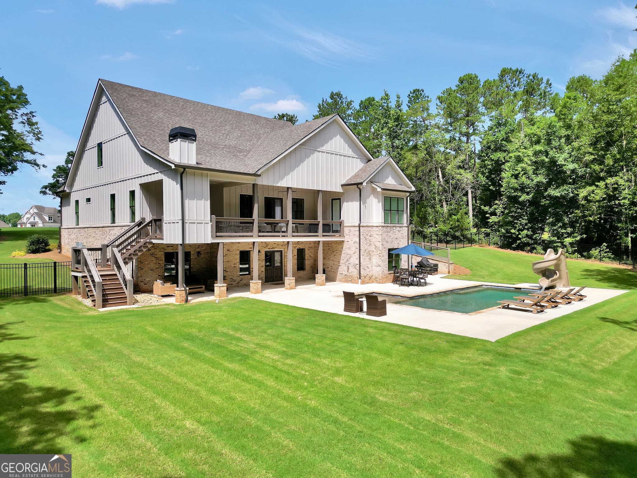 5 bedroom, 4 bathroom, 3,906 sq ft single family residence for sale at 110 Whirlaway Court, Forsyth, GA 31029 — photo 10