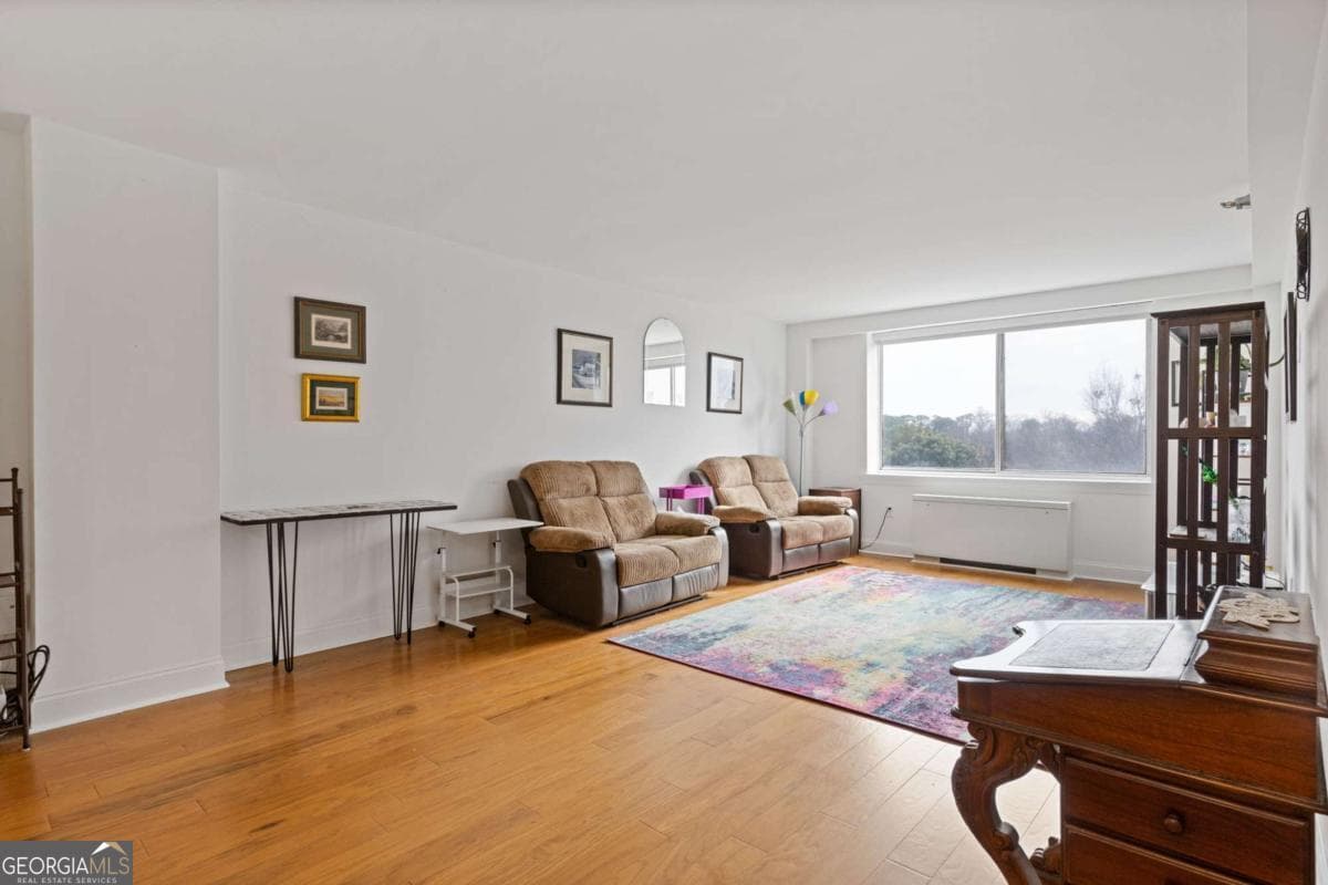 1 bedroom, 1.5 bathroom, 837 sq ft condominium for sale at 2479 Peachtree Road 402, Atlanta, GA 30305 — photo 2