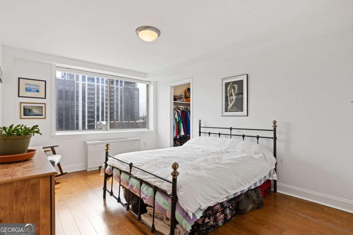 1 bedroom, 1.5 bathroom, 837 sq ft condominium for sale at 2479 Peachtree Road 402, Atlanta, GA 30305 — photo 6