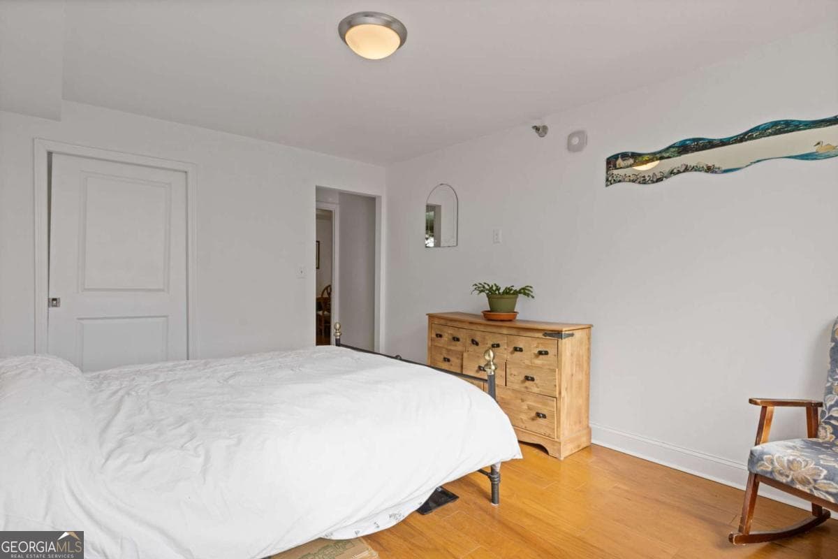 1 bedroom, 1.5 bathroom, 837 sq ft condominium for sale at 2479 Peachtree Road 402, Atlanta, GA 30305 — photo 7