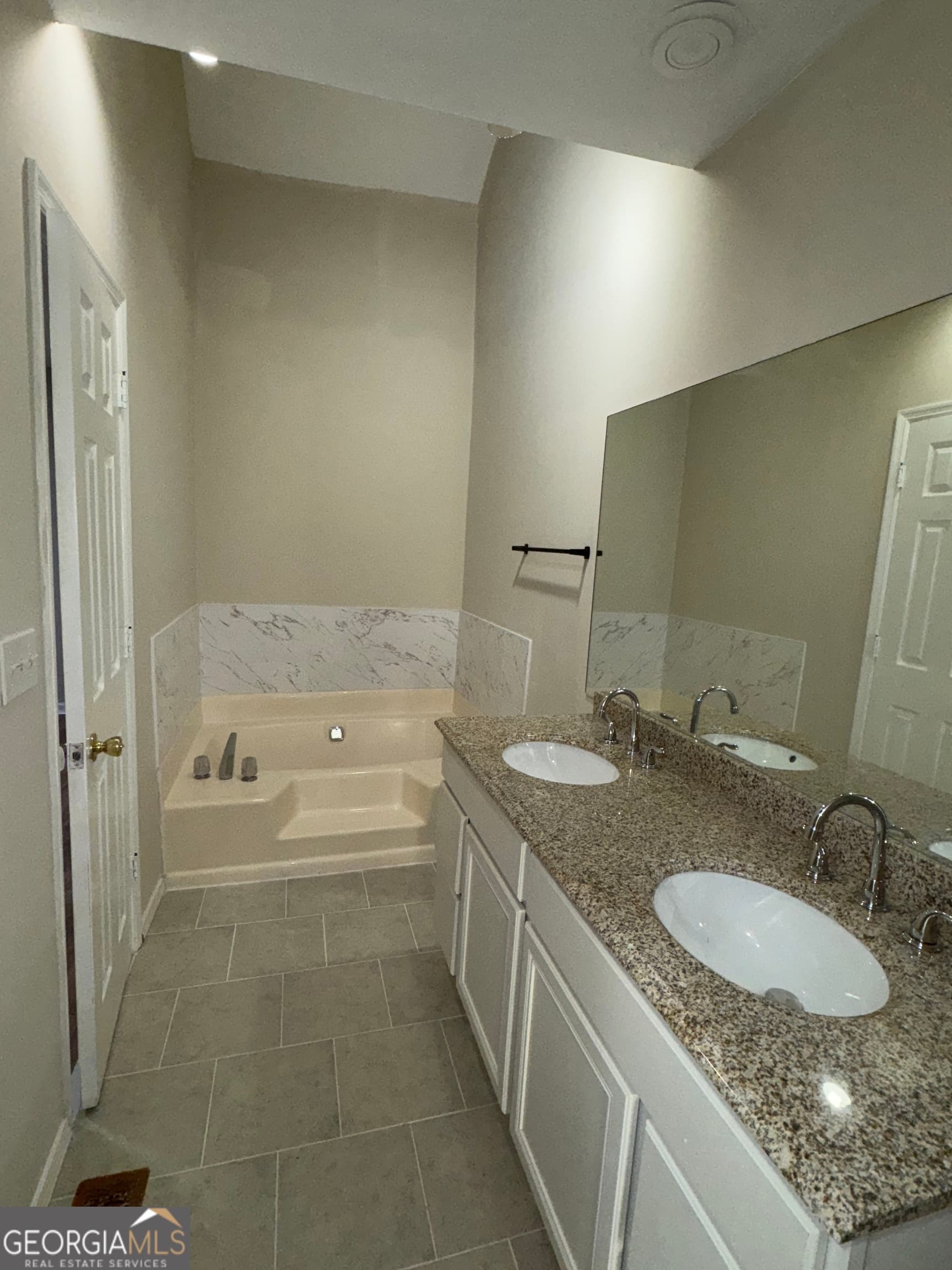 2 bedroom, 2.5 bathroom, 1,152 sq ft townhouse for sale at 1944 Terri Meyer Drive, Smyrna, GA 30080 — photo 7