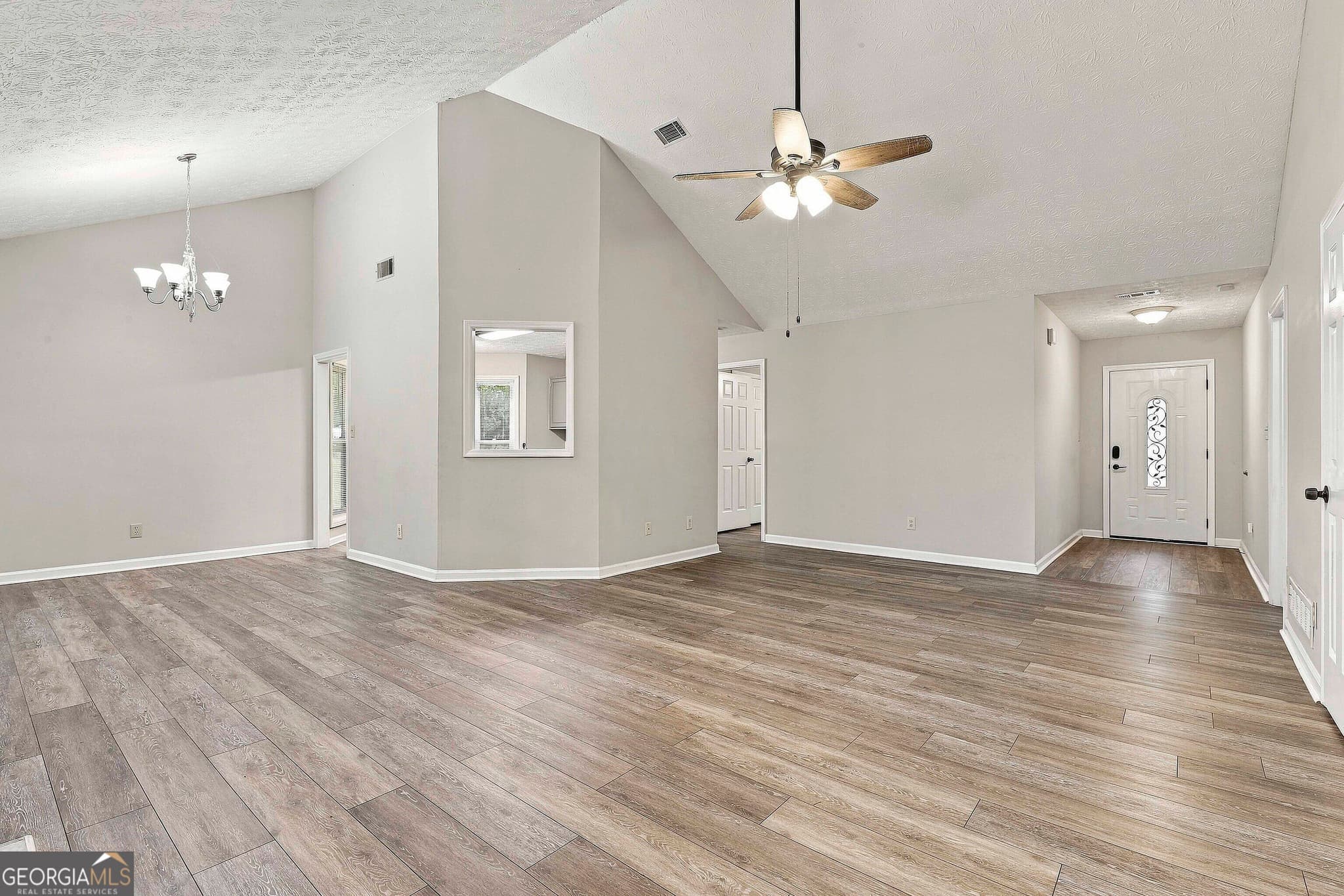 3 bedroom, 2 bathroom, 1,425 sq ft single family residence for sale at 806 Bedford Park, Peachtree City, GA 30269 — photo 9