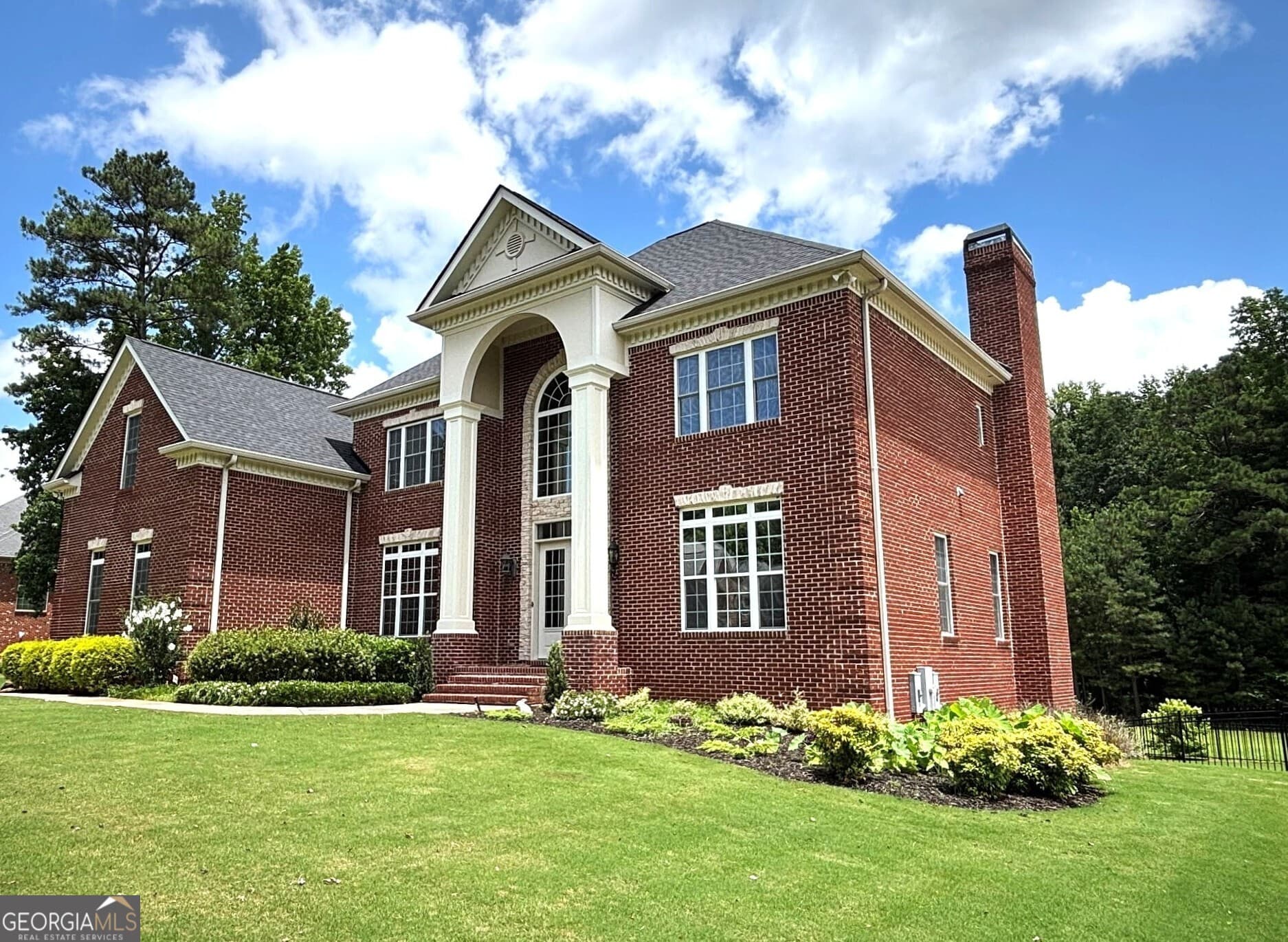 5 bedroom, 4.5 bathroom, 5,270 sq ft single family residence for sale at 270 Annelise Park Drive, Fayetteville, GA 30214 — photo 2