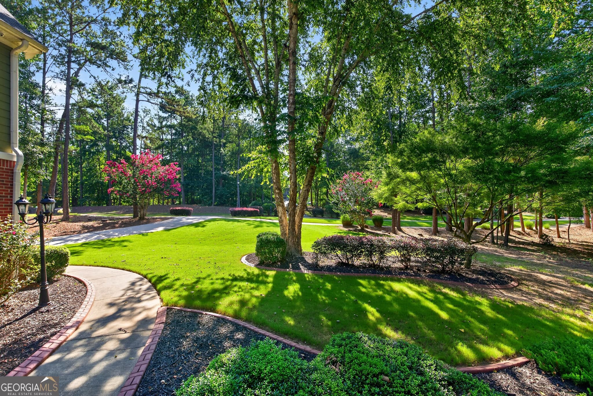 4 bedroom, 4.5 bathroom, 4,882 sq ft single family residence for sale at 135 Primrose Pass, Newnan, GA 30265 — photo 3
